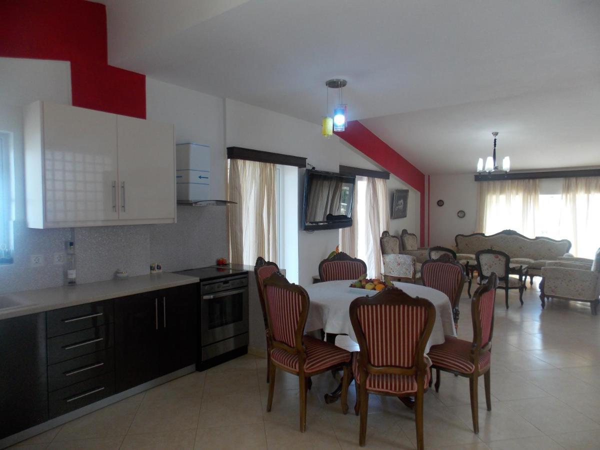 Damian 2* Sarandë