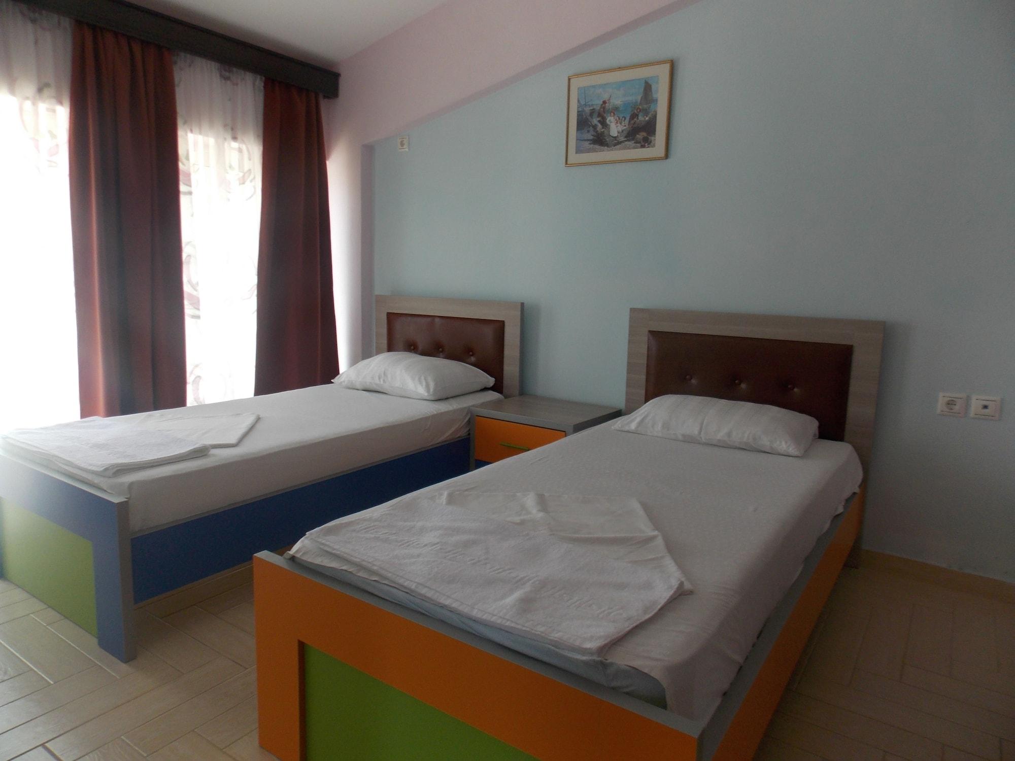 Damian Hotel