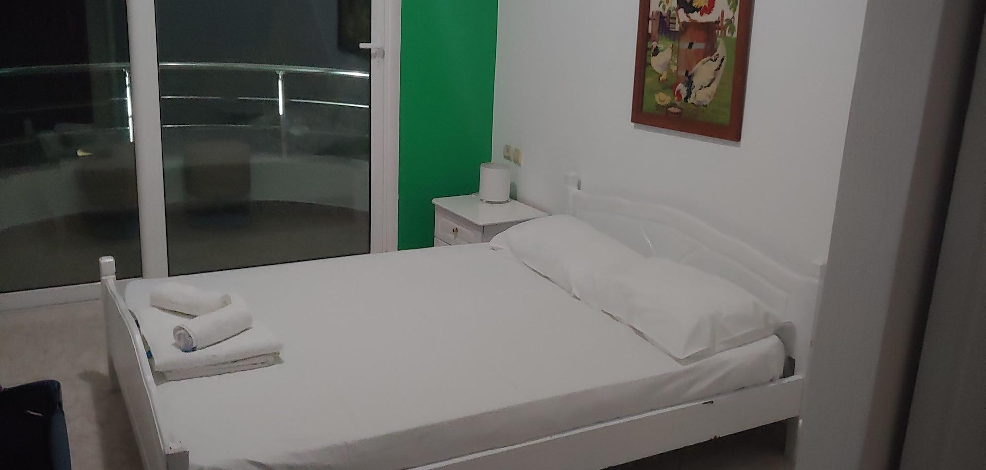 Damian Hotel
