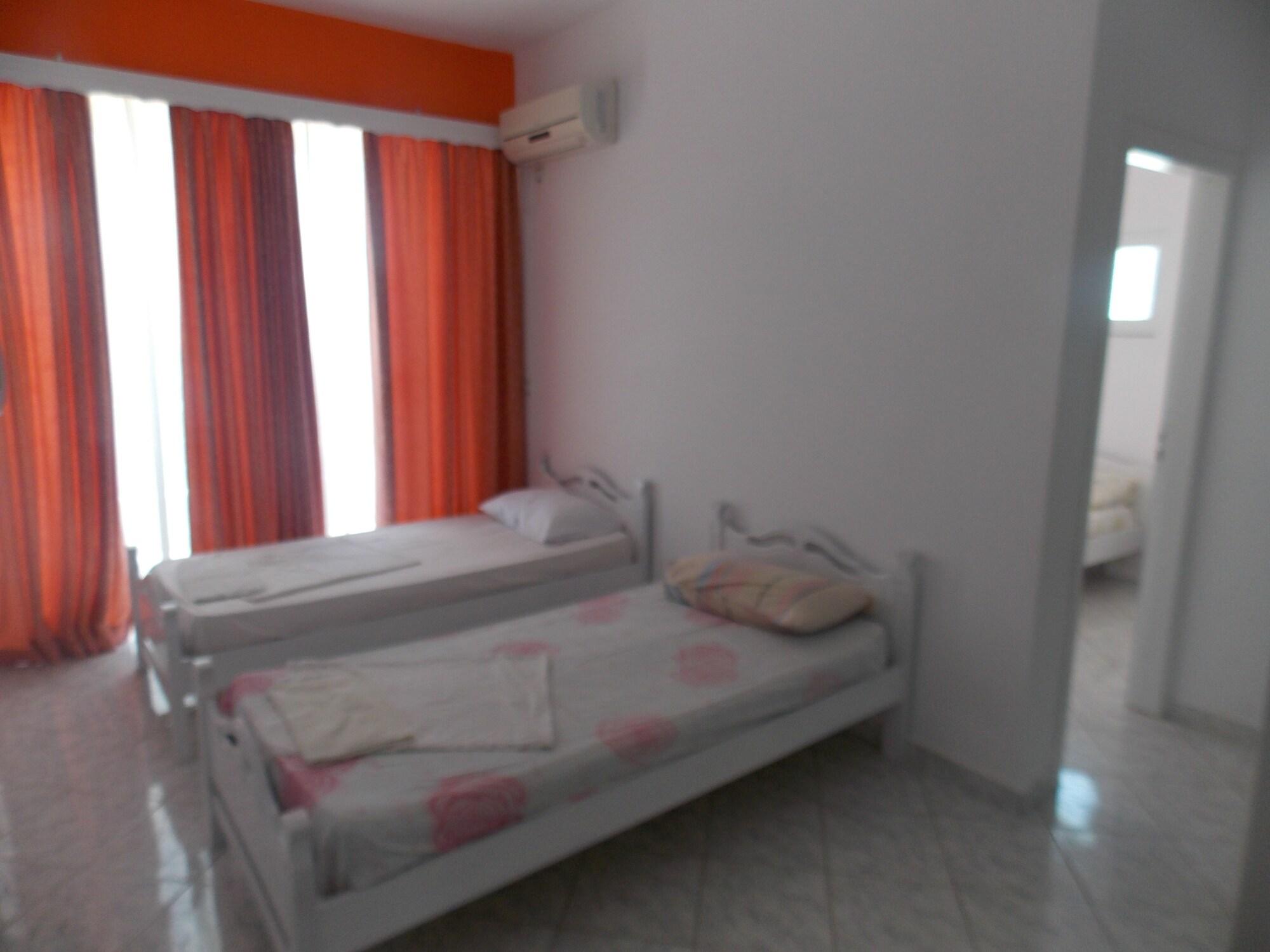 Damian Hotel 2*